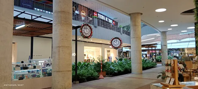 Foto 6 de Centro Comercial Jardín Plaza