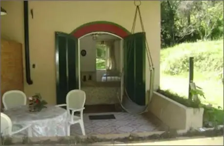 Foto 5 de Chalés Solar do Vinhedo - Triple Room with Private Bathroom
