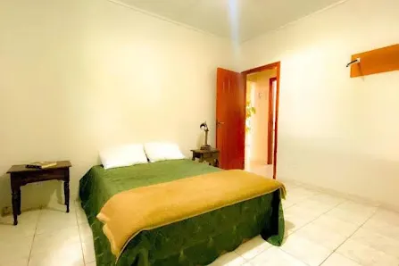 Foto 2 de Casa com Lareira no centro de São Roque - Three-Bedroom Villa