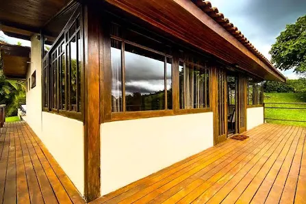 Foto 5 de Pet Friendly Quiet Chalet With Pool