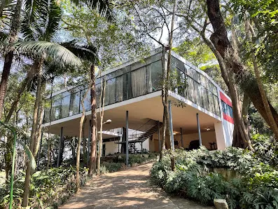 Foto 2 de Casa de Vidro Lina Bo Bardi
