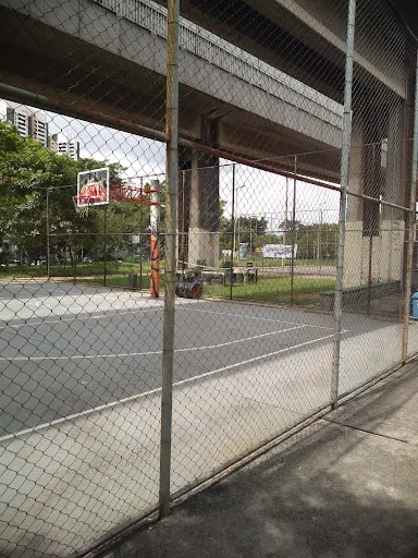 Foto 40 de Parque Benemérito José Brás