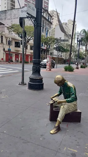 Foto 5 de Estátua de Engraxate
