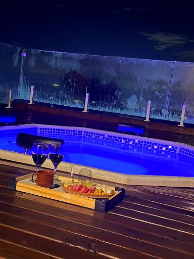 Foto 14 de Chalé das Montanhas – Refúgio Romântico com Jacuzzi em Mairiporã