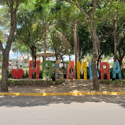 Foto 28 de Praça dos Coqueiros