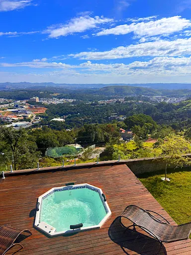 Foto 16 de Chalé das Montanhas – Refúgio Romântico com Jacuzzi em Mairiporã