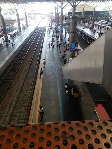 Foto 39 de BRAS CPTM - Saída Lgo da Concórdia