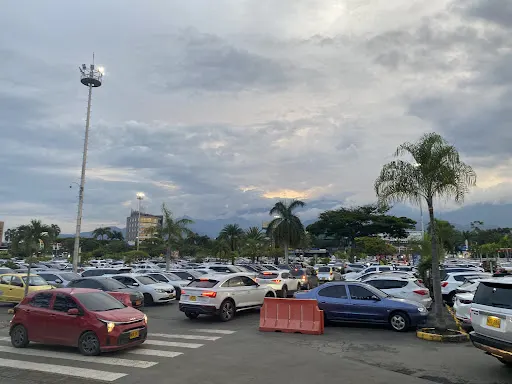 Foto 8 de Centro Comercial Jardín Plaza
