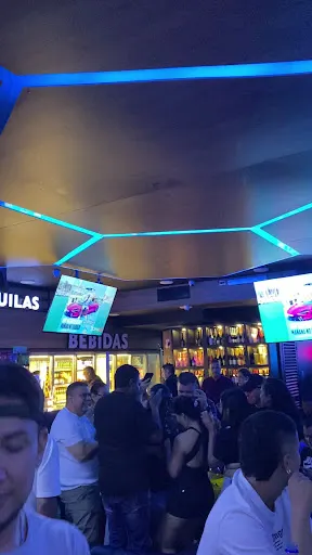 Foto 7 de Centro Comercial Jardín Plaza